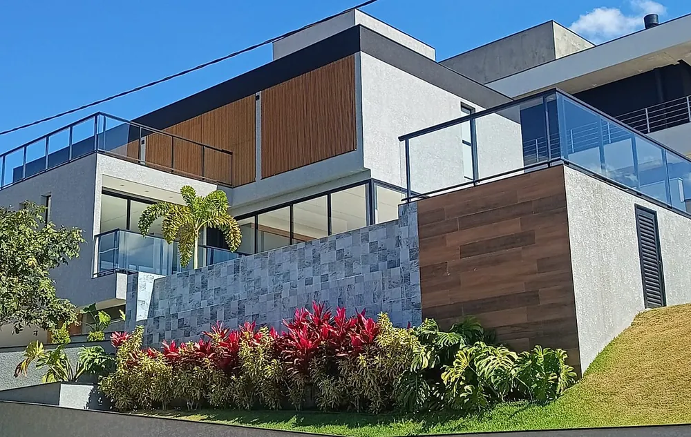Residência de alto padrão executada pela Zgrada
